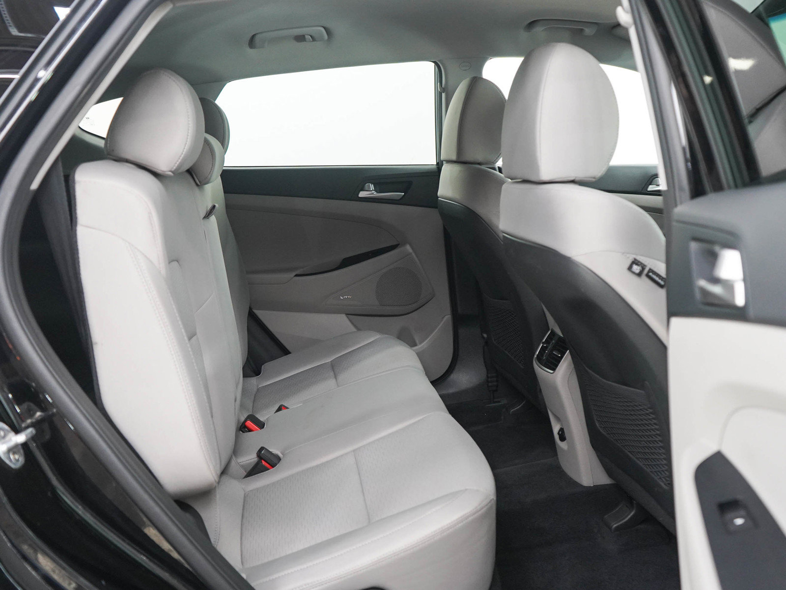 Used 2020 Hyundai Tucson Sport w/ Winter Weather Package AWD/4WD image 12
