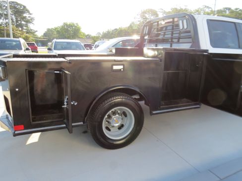 Used 2026 Chevrolet Silverado 3500 LT w/ Convenience Package AWD/4WD image 13