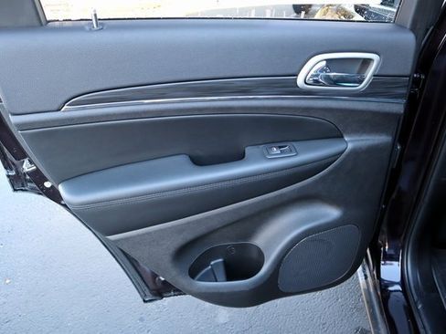 Used 2021 Jeep Grand Cherokee Limited image 26