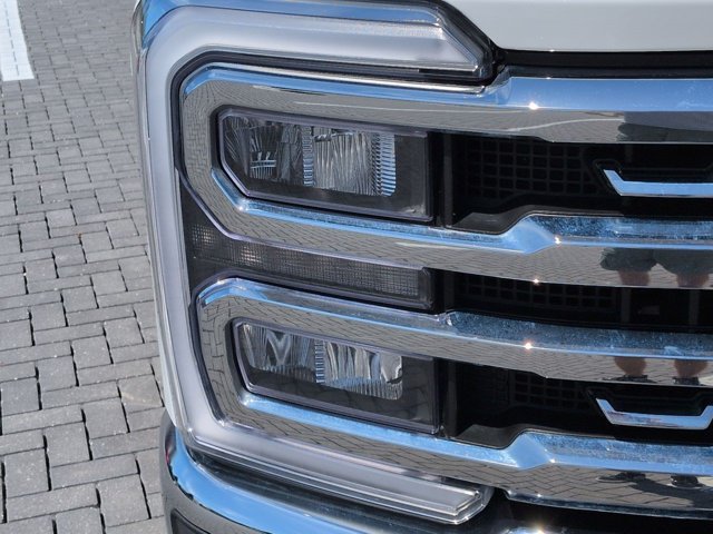 Used 2024 Ford F250 Lariat w/ Tremor Off-Road Package AWD/4WD image 11