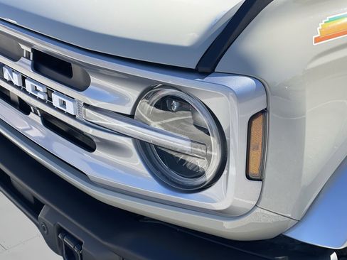 New 2025 Ford Bronco Badlands image 6