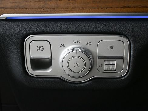 Certified 2026 Mercedes-Benz GLE 350 4MATIC image 9