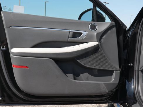 Used 2025 Hyundai Sonata SEL FWD image 13