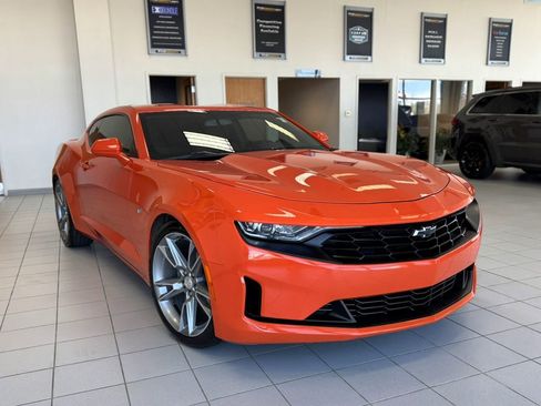 Used 2020 Chevrolet Camaro LT w/ RS Package image 11
