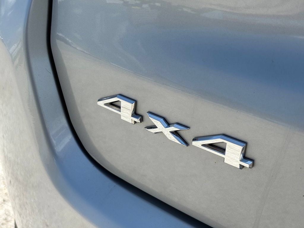 Used 2026 Jeep Compass Limited AWD/4WD image 12