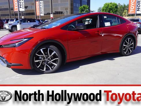 New 2026 Toyota Prius Plug-In Hybrid FWD image 1