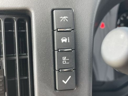 New 2025 GMC Savana 2500 Extended w/ Driver Convenience Package image 19