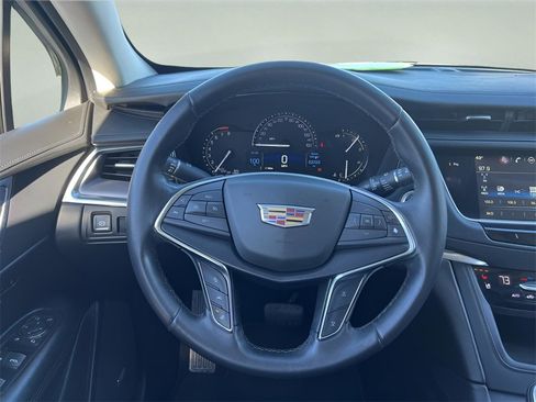 Used 2019 Cadillac XT5 Premium Luxury image 13