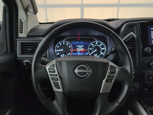 Used 2024 Nissan Titan SV w/ SV Convenience Package AWD/4WD image 16