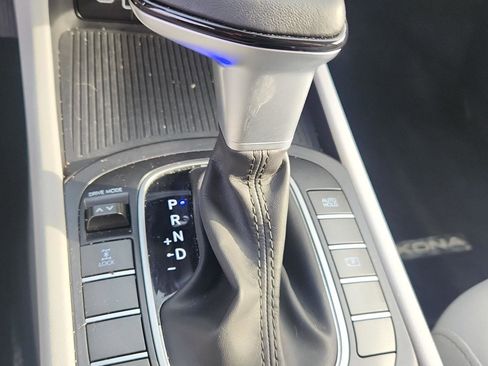 Used 2025 Hyundai Kona SEL image 15