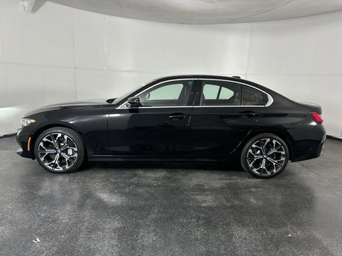 Used 2025 BMW 330i Sedan w/ Premium Package RWD image 5