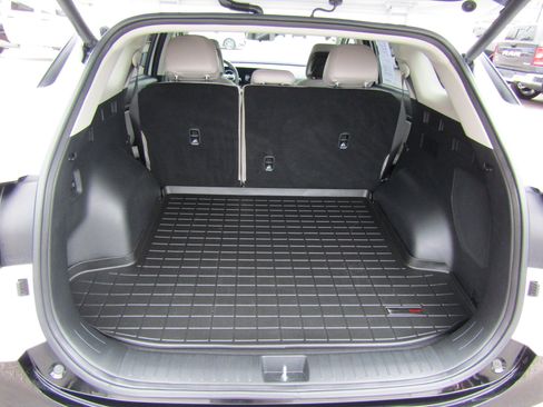 Used 2024 Kia Sportage SX image 16