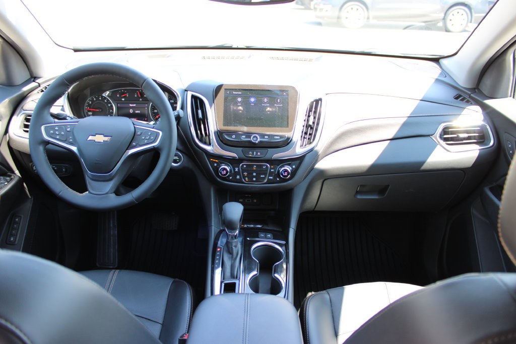 Certified 2023 Chevrolet Equinox Premier FWD image 42