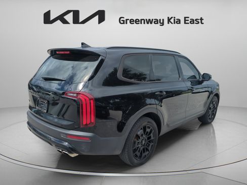 Used 2022 Kia Telluride SX w/ Nightfall Edition Package AWD/4WD image 5