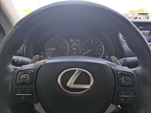 Used 2019 Lexus IS 300 RWD image 27