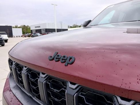 New 2026 Jeep Grand Cherokee L Limited AWD/4WD image 34