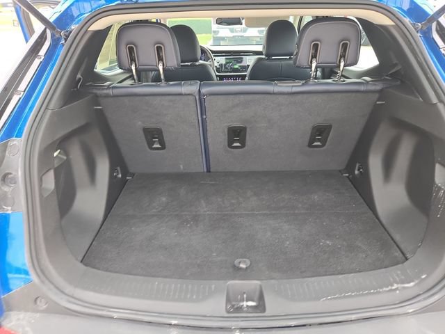 Used 2022 Chevrolet Bolt EUV LT w/ Convenience Package FWD image 24