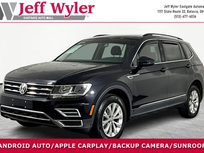 Used 2018 Volkswagen Tiguan SE w/ Panoramic Sunroof Package