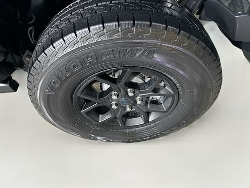 Used 2024 Jeep Wrangler Unlimited AWD/4WD image 11