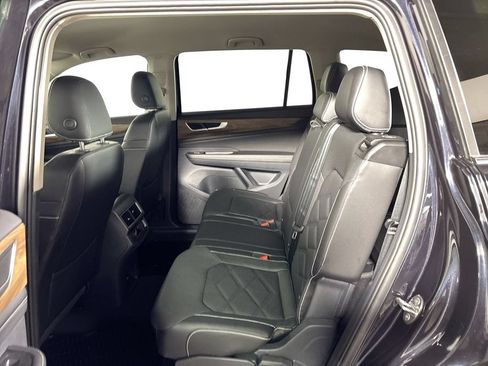 Certified 2025 Volkswagen Atlas SE AWD/4WD image 20