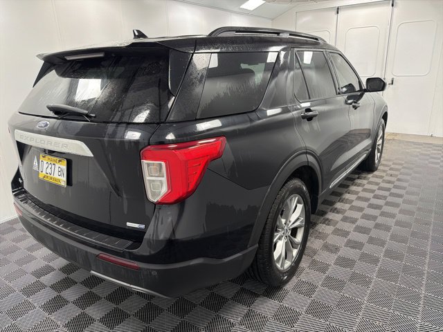 Used 2020 Ford Explorer XLT w/ Equipment Group 202A AWD/4WD image 2