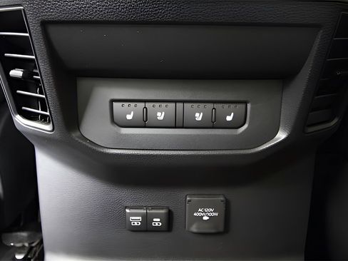 Used 2022 Toyota Tundra Capstone image 27