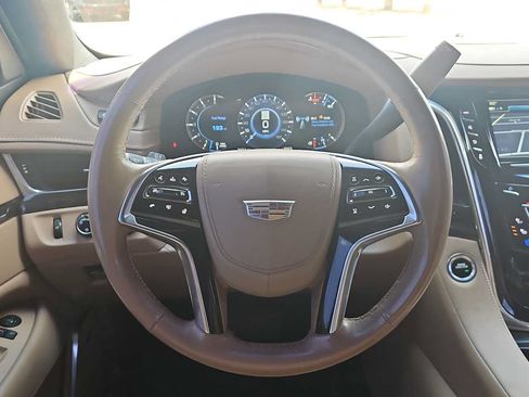 Used 2020 Cadillac Escalade Platinum AWD/4WD image 11