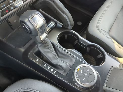 Used 2024 Ford Bronco Big Bend image 25