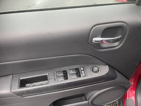 Used 2014 Jeep Patriot Latitude image 15