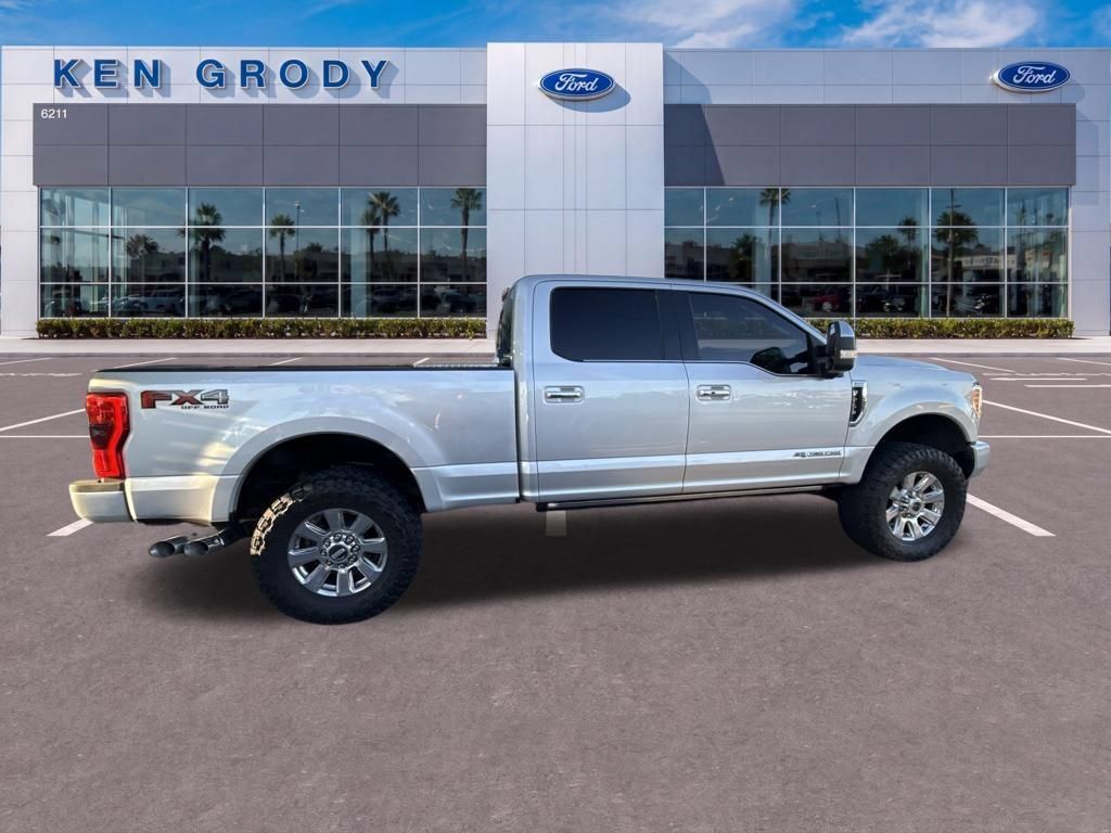 Used 2017 Ford F250 Platinum w/ Platinum Ultimate Package AWD/4WD image 5