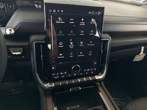 New 2026 GMC Yukon Denali w/ Advanced Technology Package AWD/4WD image 24