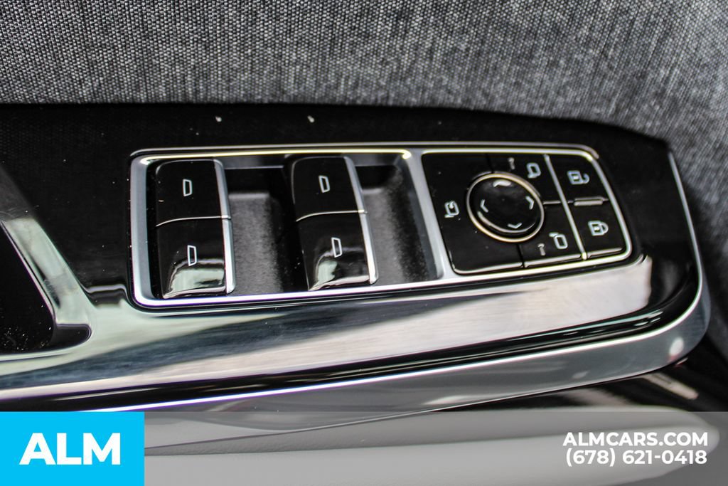 Used 2026 Cadillac Escalade Platinum Sport w/ LPO, Floor Liner Package AWD/4WD image 41