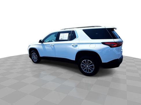 Certified 2023 Chevrolet Traverse LT FWD image 6