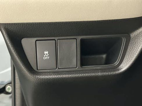Certified 2027 Honda HR-V LX image 19