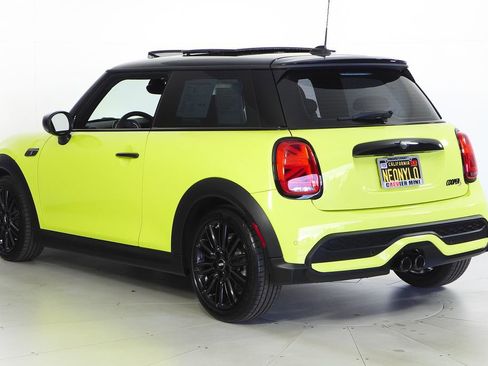 Certified 2023 MINI Cooper S image 9