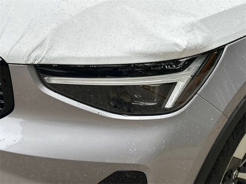 New 2026 Volvo XC40 B5 Plus w/ Protection Package Premier image 7