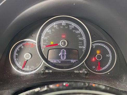 Used 2018 Volkswagen Beetle 2.0T S FWD image 5