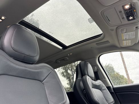 Used 2025 Lincoln Aviator Reserve w/ Luxury Package AWD/4WD image 13