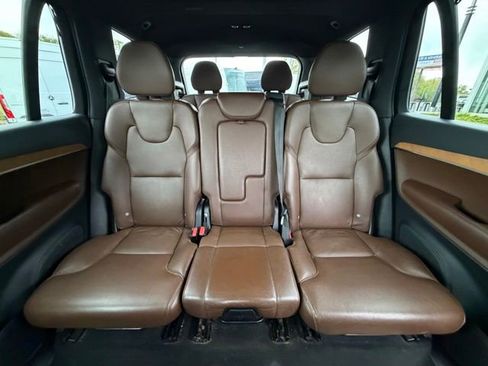Used 2023 Volvo XC90 B6 Plus w/ Protection Package Premier AWD/4WD image 16