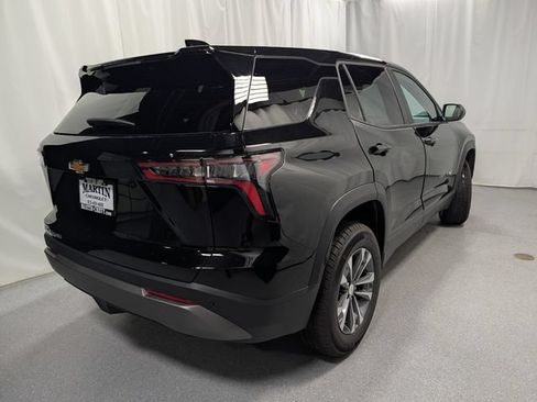 New 2026 Chevrolet Equinox LT AWD/4WD image 3