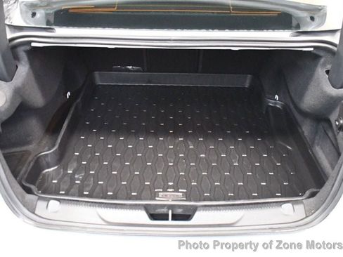 Used 2017 Jaguar XE Premium image 52