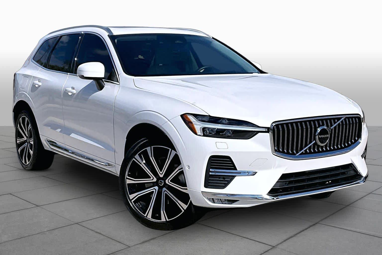 Used 2023 Volvo XC60 B5 Ultimate w/ Climate Package AWD/4WD image 3