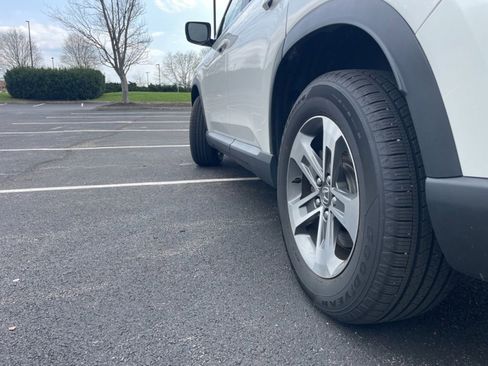 Certified 2025 Honda Pilot EX-L image 29