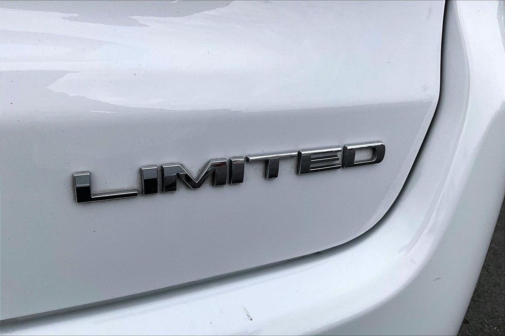 Used 2025 Jeep Compass Limited AWD/4WD image 8