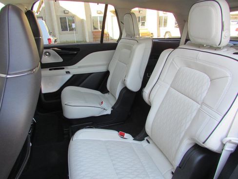 Used 2020 Lincoln Aviator Black Label Grand Touring w/ Class IV Trailer Tow Package image 21