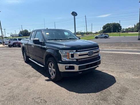 Used 2018 Ford F150 XLT w/ Equipment Group 302A Luxury RWD image 1