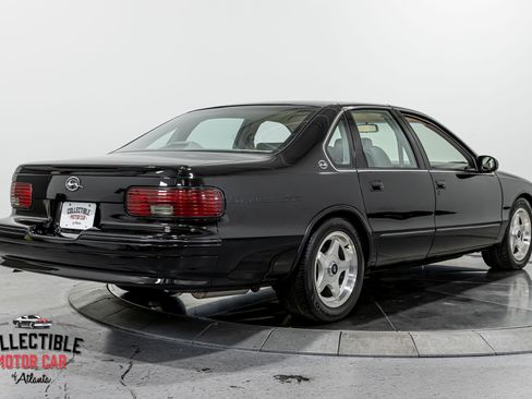 Used 1996 Chevrolet Impala SS RWD image 20