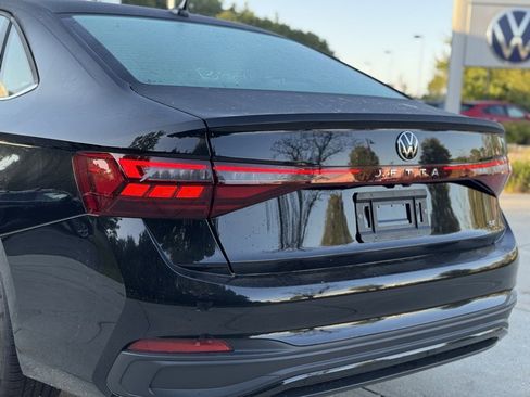 New 2025 Volkswagen Jetta SE image 12