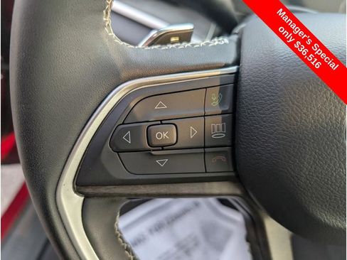 Used 2024 Jeep Grand Cherokee Limited w/ Black Appearance Package image 19