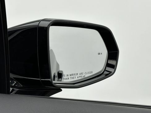 Used 2025 Cadillac XT5 Premium Luxury image 41